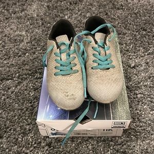 Soccer cleats DSG 11K good condition